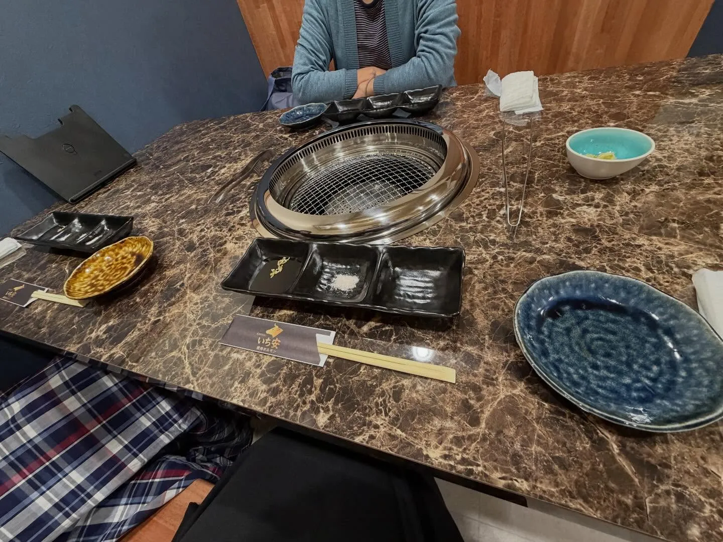 昨日はお泊まりわんこがちょうど途切れたので夜ご飯に行ってきま...